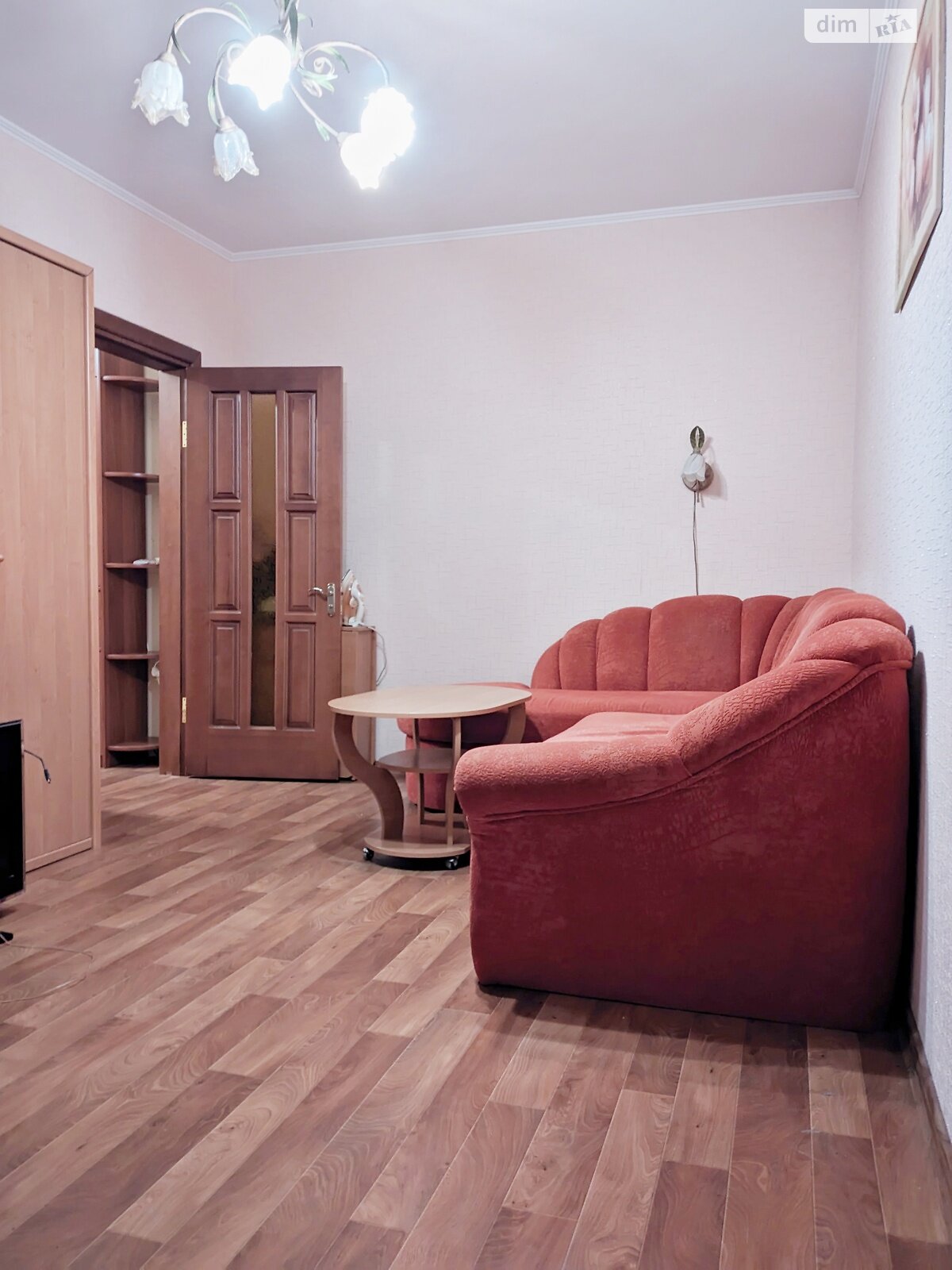 Продаж двокімнатної квартири в Чернігові, на вул. Курсанта Єськова 8А, район Єськов фото 1