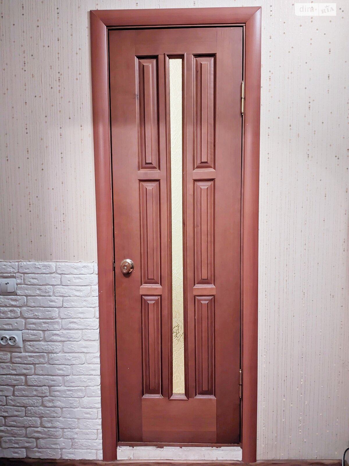 Продаж двокімнатної квартири в Чернігові, на вул. Курсанта Єськова 8А, район Єськов фото 1