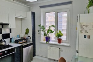 Продаж трикімнатної квартири в Чернігові, на вул. Курсанта Єськова, район Єськов фото 2