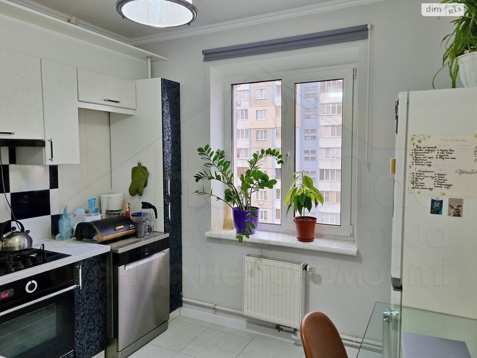 Продаж трикімнатної квартири в Чернігові, на вул. Курсанта Єськова, район Єськов фото 1