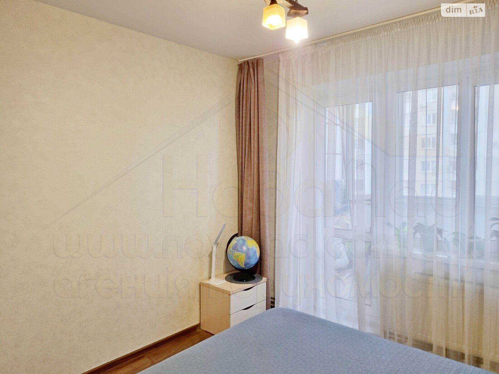 Продаж трикімнатної квартири в Чернігові, на вул. Курсанта Єськова, район Єськов фото 1