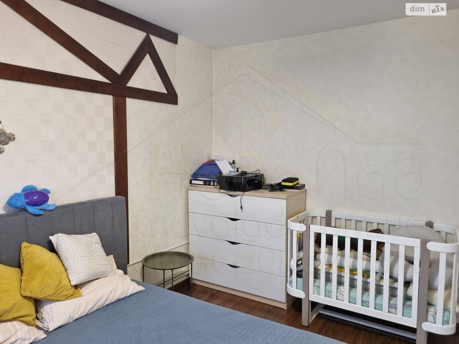 Продаж трикімнатної квартири в Чернігові, на вул. Курсанта Єськова, район Єськов фото 1