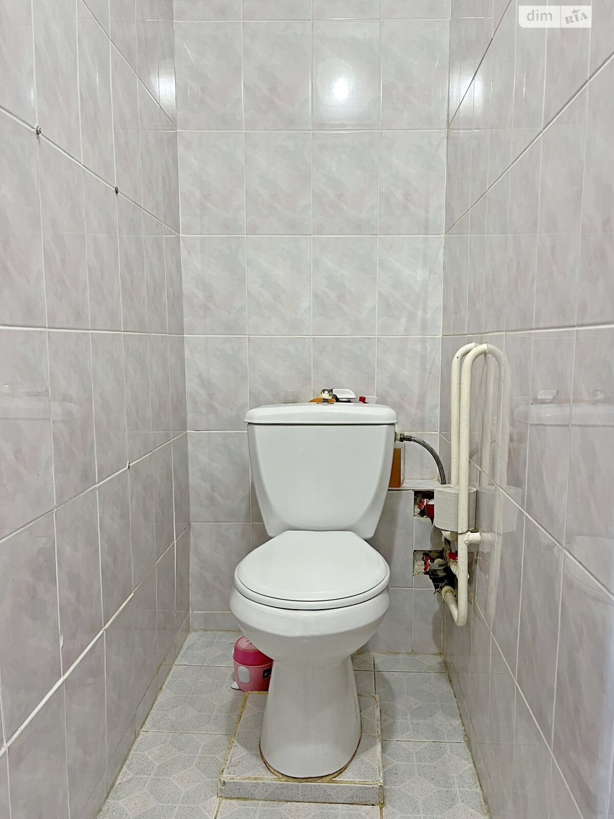 Продаж трикімнатної квартири в Чернігові, на вул. Богуна Івана 54, район Градецький фото 1 Продаж трикімнатної квартири в Чернігові, на вул. Богуна Івана 54, район Градецький фото 1