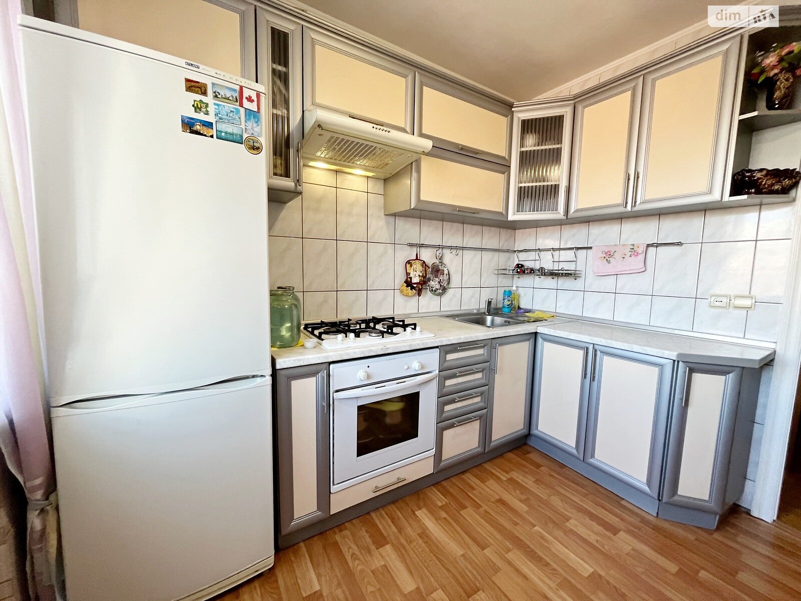 Продаж трикімнатної квартири в Чернігові, на вул. Богуна Івана 54, район Градецький фото 1 Продаж трикімнатної квартири в Чернігові, на вул. Богуна Івана 54, район Градецький фото 1