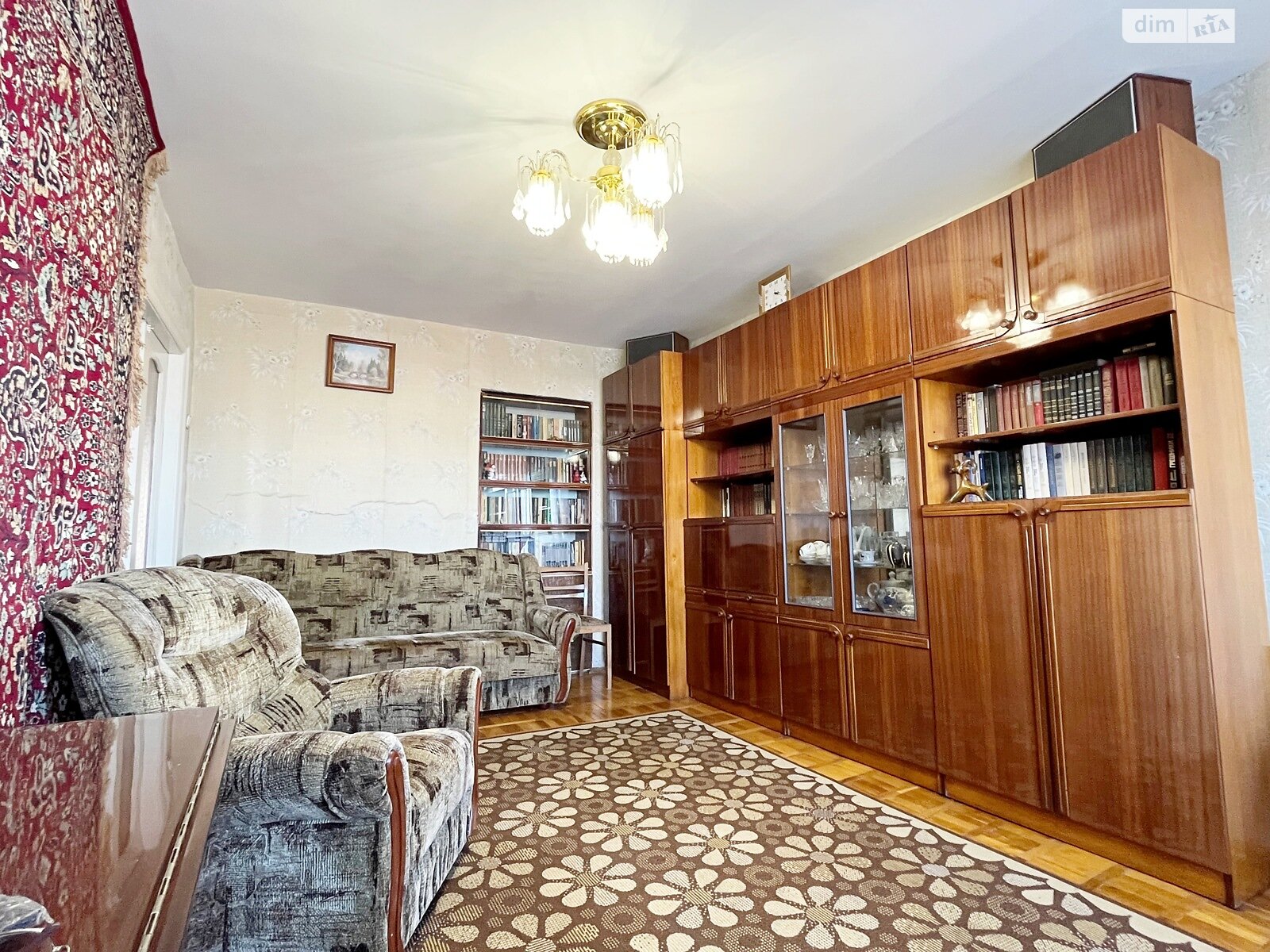 Продаж трикімнатної квартири в Чернігові, на вул. Богуна Івана 54, район Градецький фото 1 Продаж трикімнатної квартири в Чернігові, на вул. Богуна Івана 54, район Градецький фото 1