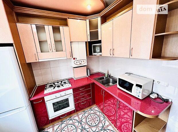 Продажа трехкомнатной квартиры в Чернигове, на ул. Красносельского 27, район Масаны фото 1 Продажа трехкомнатной квартиры в Чернигове, на ул. Красносельского 27, район Масаны фото 1