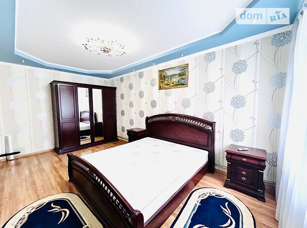 Продажа трехкомнатной квартиры в Чернигове, на ул. Красносельского 27, район Масаны фото 1 Продажа трехкомнатной квартиры в Чернигове, на ул. Красносельского 27, район Масаны фото 1
