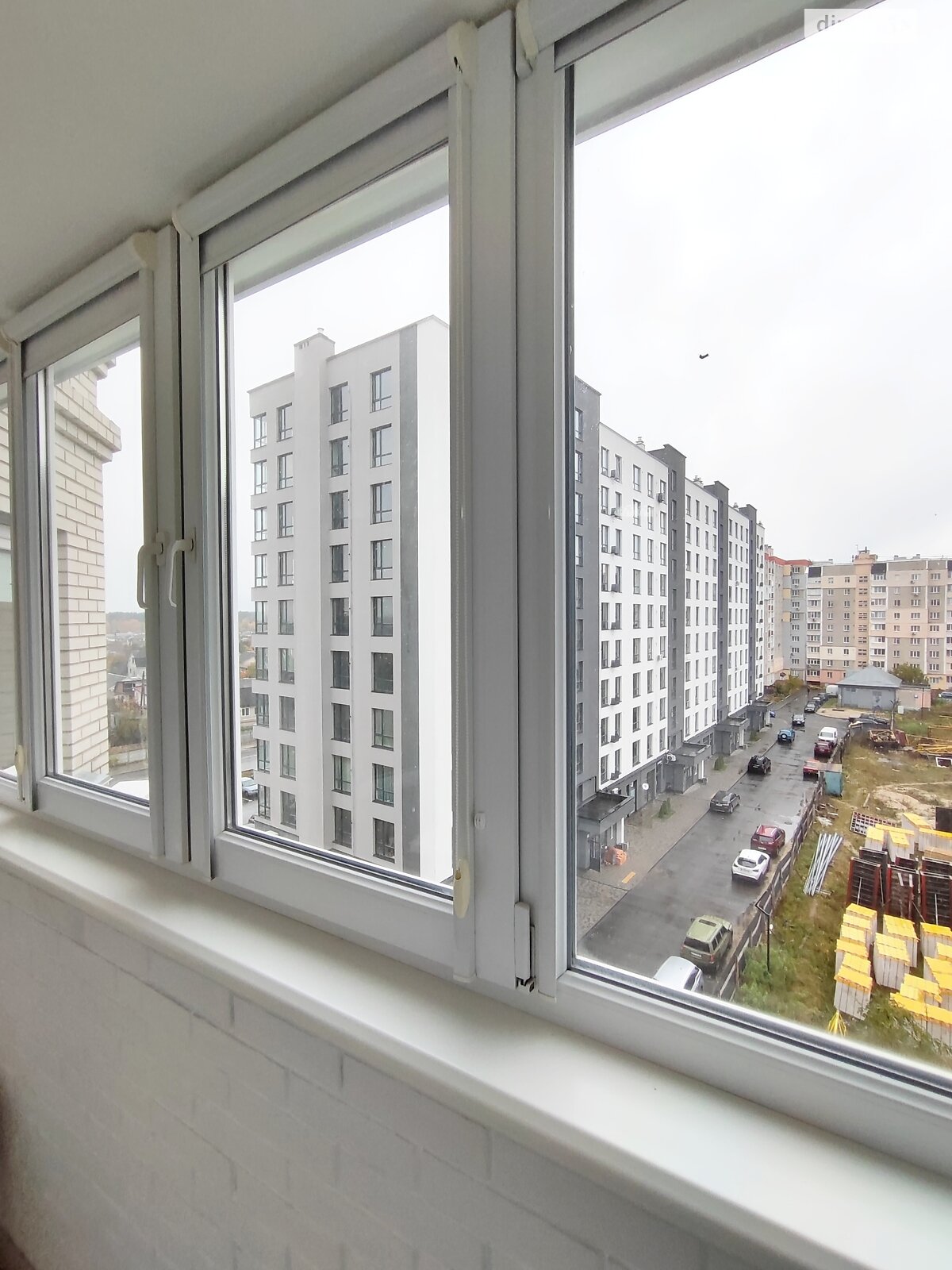 Продажа трехкомнатной квартиры в Чернигове, на ул. Красносельского 37, район Масаны фото 1