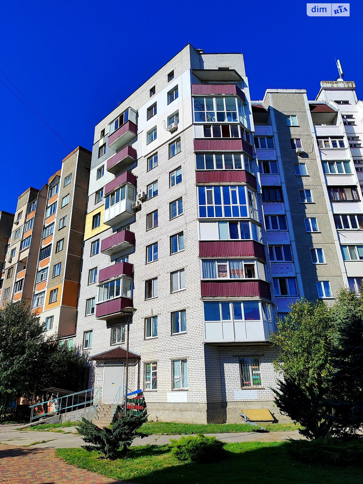 Продажа двухкомнатной квартиры в Чернигове, на ул. Независимости 68, район Масаны фото 1 Продажа двухкомнатной квартиры в Чернигове, на ул. Независимости 68, район Масаны фото 1