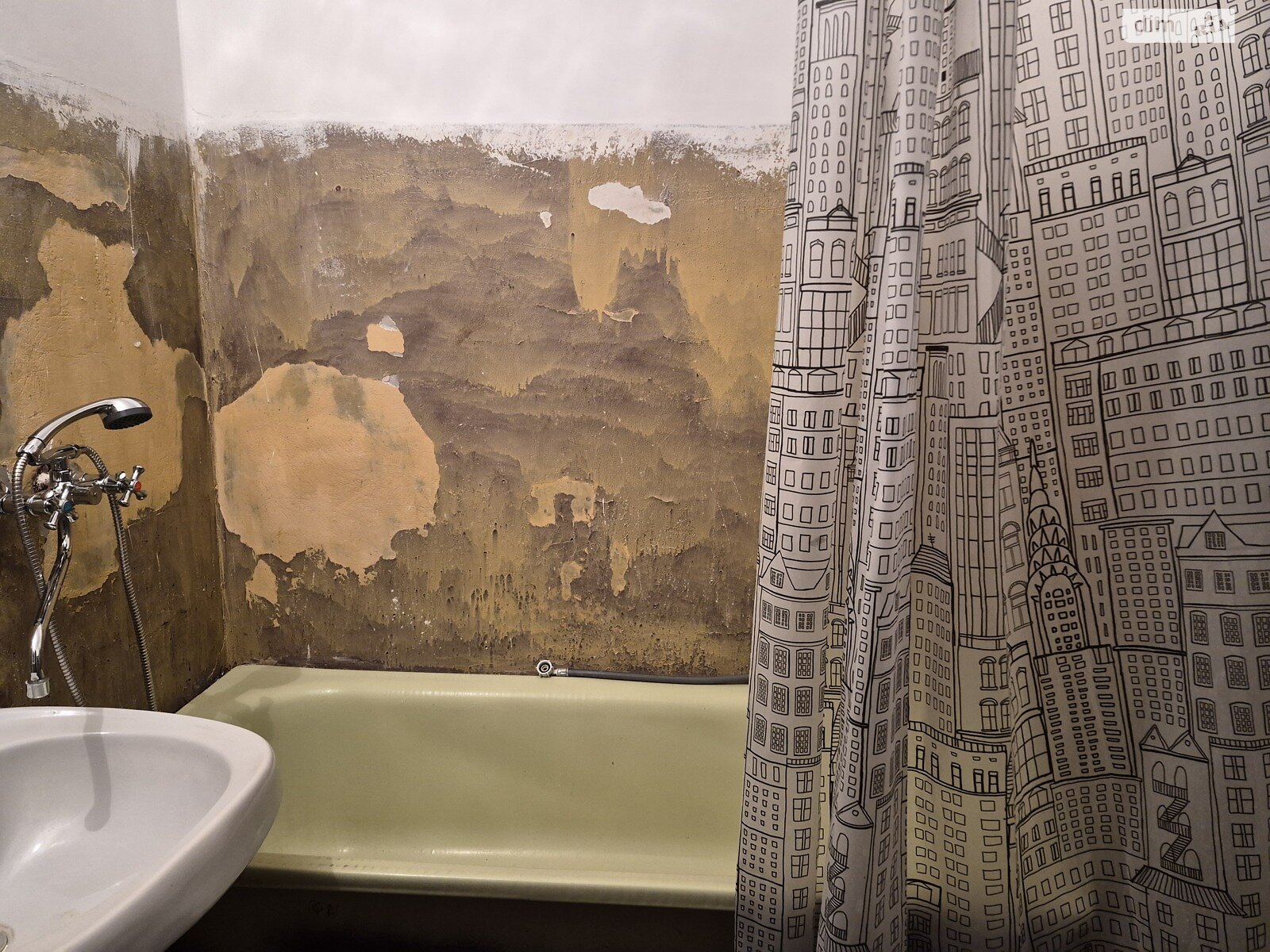 Продажа однокомнатной квартиры в Чернигове, на ул. Независимости, район Масаны фото 1