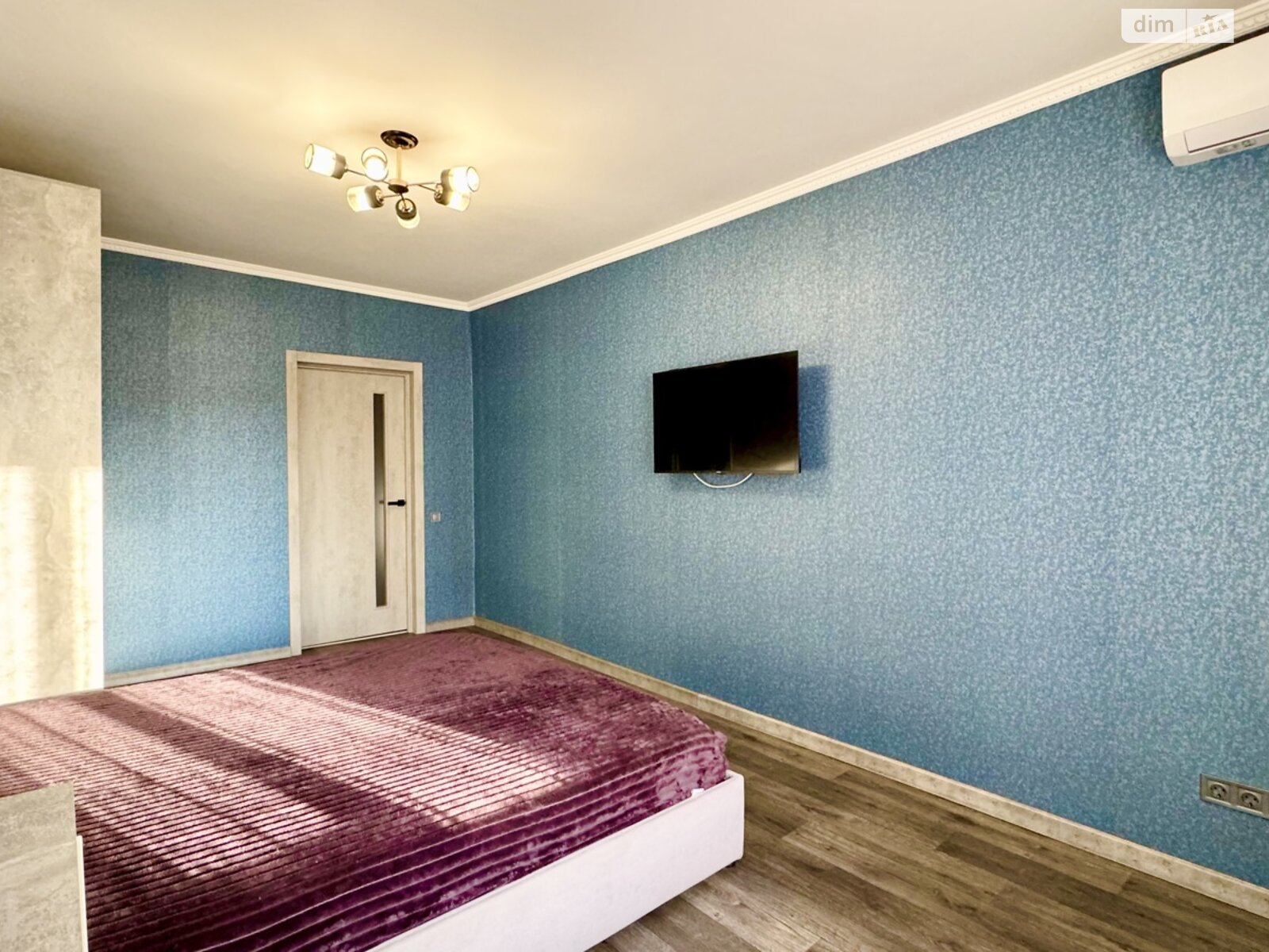 Продажа однокомнатной квартиры в Чернигове, на ул. Независимости 14, район Масаны фото 1