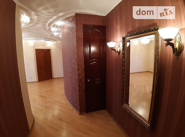 Продажа трехкомнатной квартиры в Чернигове, на просп. Мира 261, фото 1 Продажа трехкомнатной квартиры в Чернигове, на просп. Мира 261, фото 1
