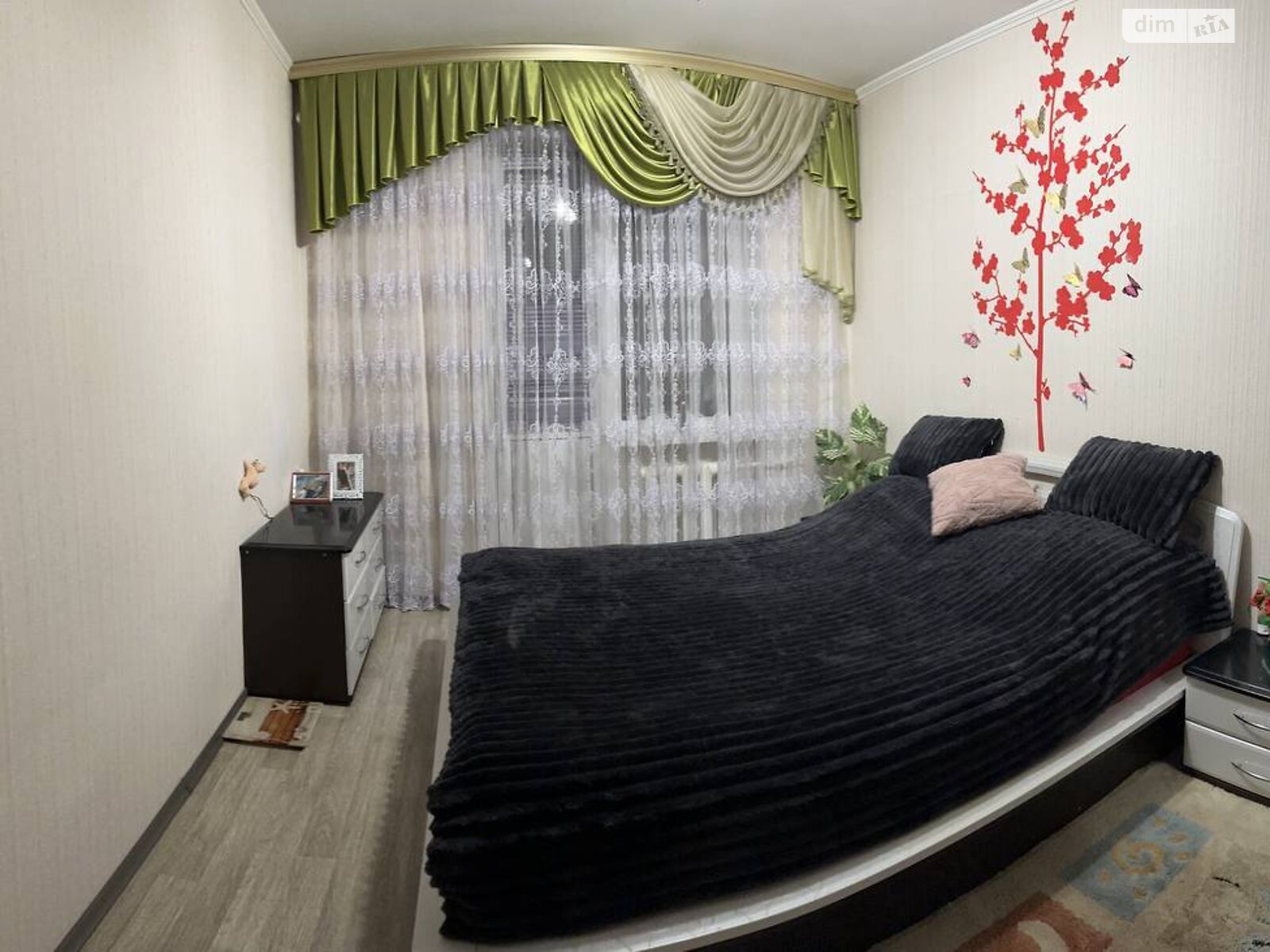 Продаж трикімнатної квартири в Чернігові, на просп. Миру 204, фото 1 Продаж трикімнатної квартири в Чернігові, на просп. Миру 204, фото 1