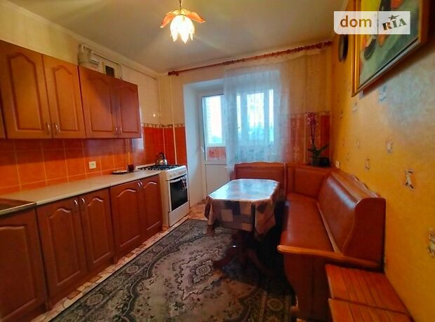 Продажа трехкомнатной квартиры в Чернигове, на ул. Черновола Вячеслава, район Новозаводской фото 1 Продажа трехкомнатной квартиры в Чернигове, на ул. Черновола Вячеслава, район Новозаводской фото 1