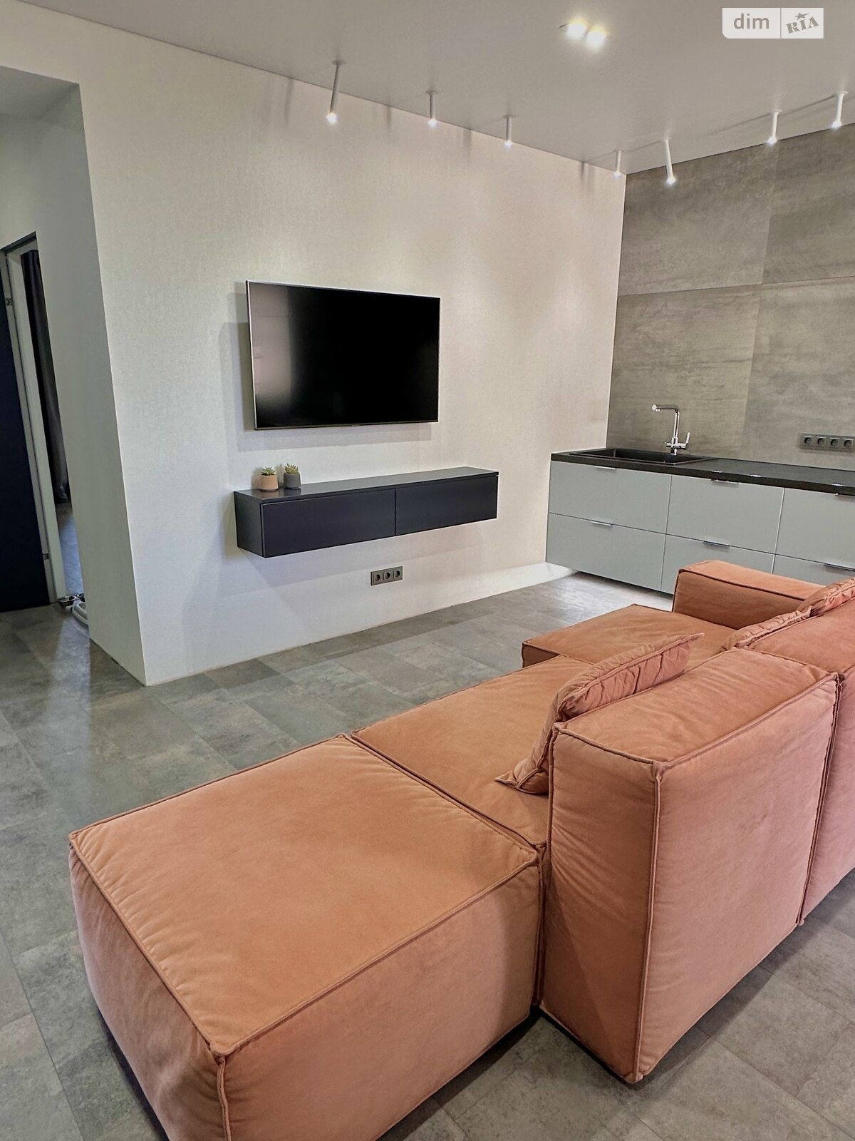 Продажа четырехкомнатной квартиры в Чернигове, на ул. Жабинского 2В, район Новозаводской фото 1