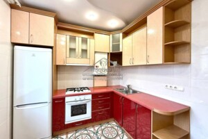 Продаж трикімнатної квартири в Чернігові, на вул. Красносільського 27, район Новозаводський фото 2