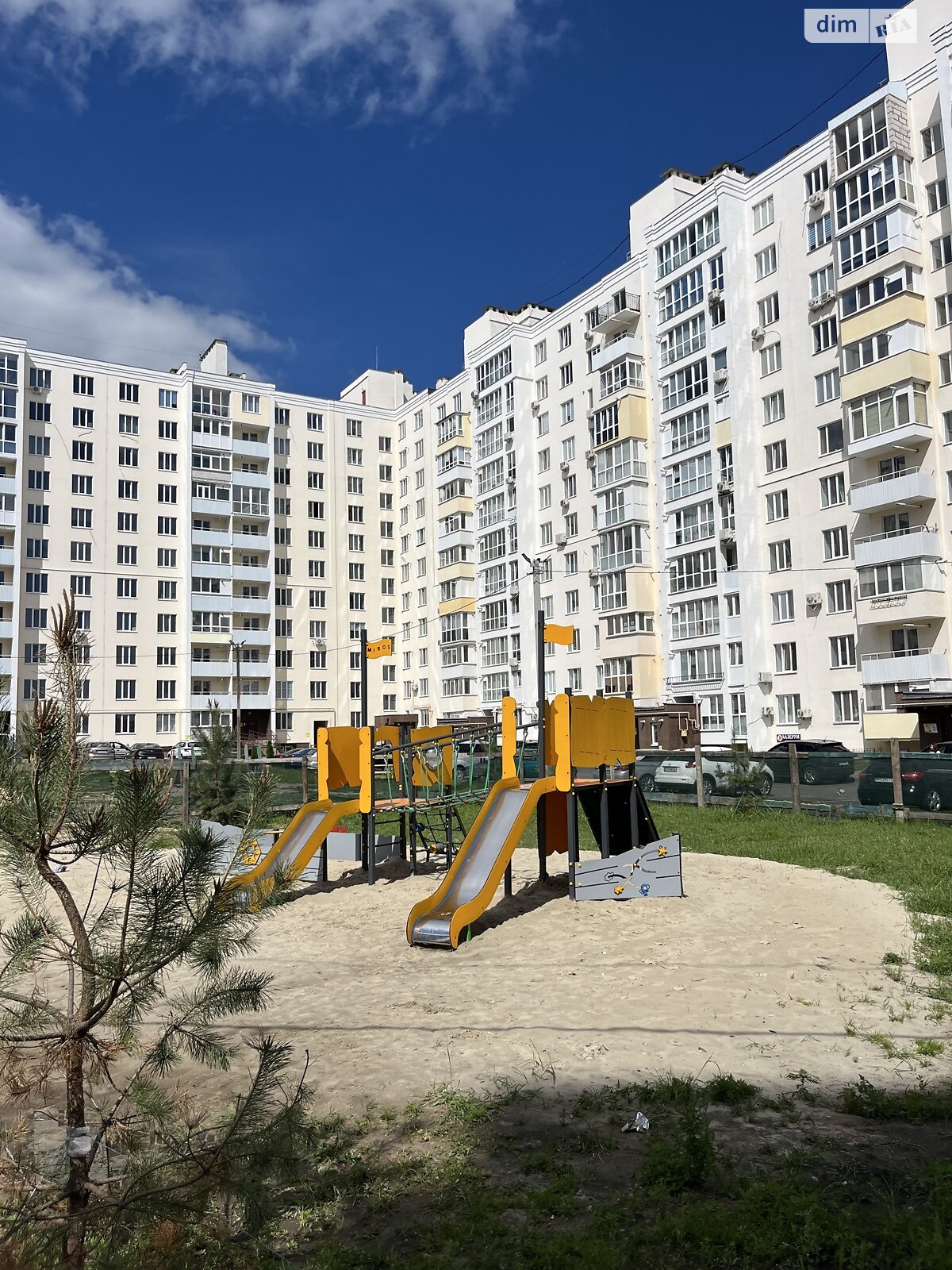Продаж трикімнатної квартири в Чернігові, на вул. Незалежності 21, район Масани фото 1 Продаж трикімнатної квартири в Чернігові, на вул. Незалежності 21, район Масани фото 1