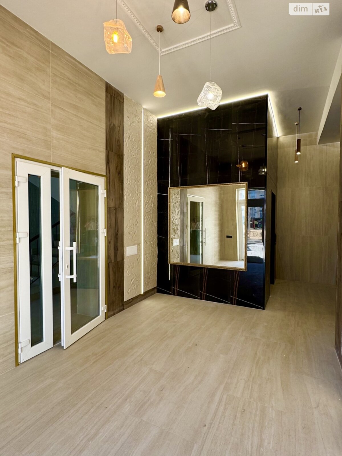 Продажа однокомнатной квартиры в Чернигове, на ул. Независимости 21, район Новозаводской фото 1 Продажа однокомнатной квартиры в Чернигове, на ул. Независимости 21, район Новозаводской фото 1