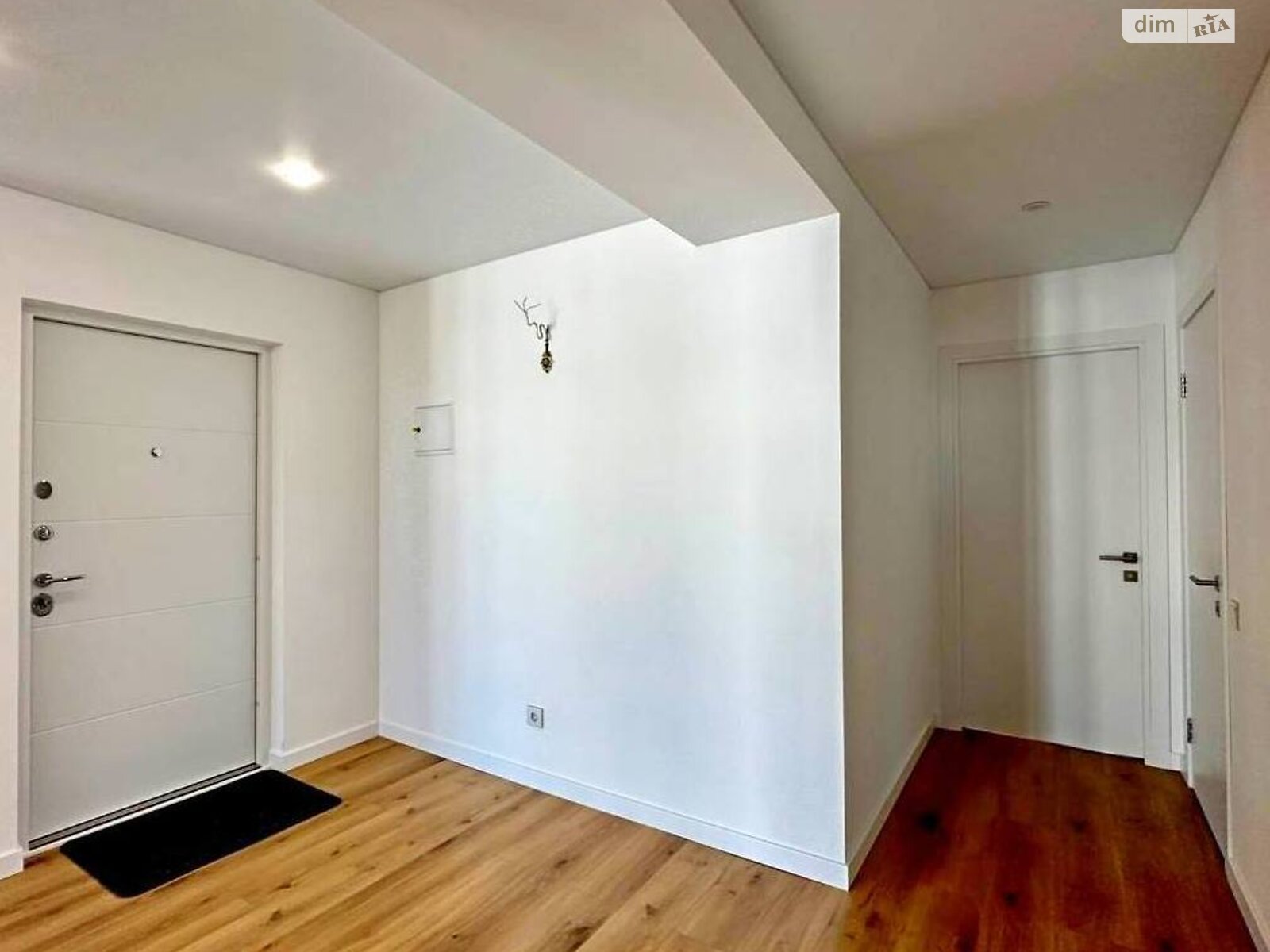 Продажа двухкомнатной квартиры в Чернигове, на ул. Независимости 25, район Новозаводской фото 1 Продажа двухкомнатной квартиры в Чернигове, на ул. Независимости 25, район Новозаводской фото 1