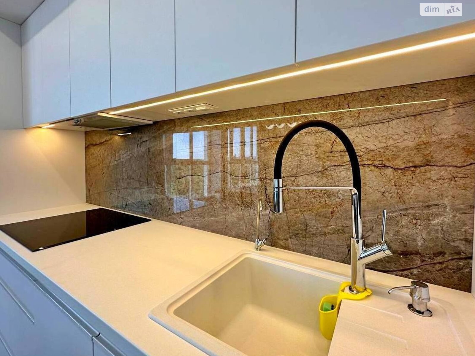 Продажа двухкомнатной квартиры в Чернигове, на ул. Независимости 25, район Новозаводской фото 1 Продажа двухкомнатной квартиры в Чернигове, на ул. Независимости 25, район Новозаводской фото 1