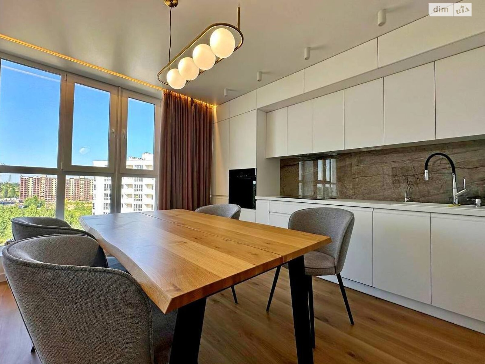 Продажа двухкомнатной квартиры в Чернигове, на ул. Независимости 25, район Новозаводской фото 1 Продажа двухкомнатной квартиры в Чернигове, на ул. Независимости 25, район Новозаводской фото 1