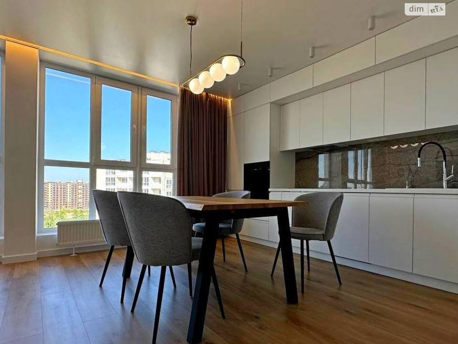 Продажа двухкомнатной квартиры в Чернигове, на ул. Независимости 25, район Новозаводской фото 1 Продажа двухкомнатной квартиры в Чернигове, на ул. Независимости 25, район Новозаводской фото 1