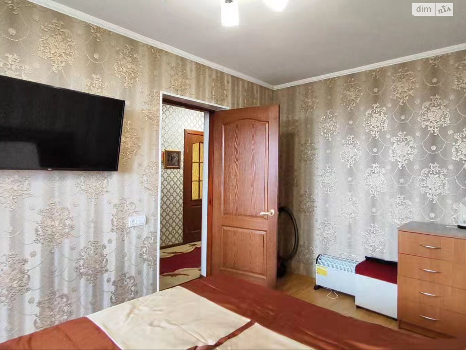 Продажа трехкомнатной квартиры в Чернигове, на ул. Старобелоусская 14В, район Новозаводской фото 1