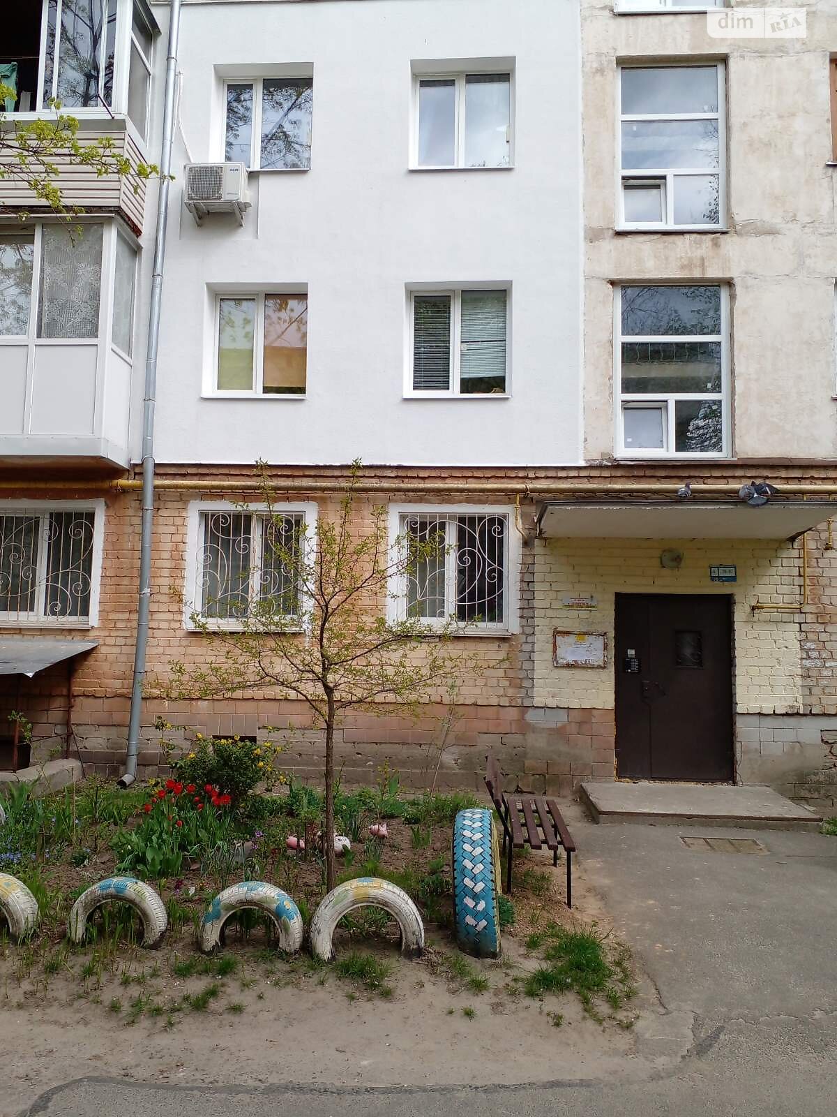 Продажа трехкомнатной квартиры в Чернигове, на ул. Спасателей 31, район Ремзавод фото 1
