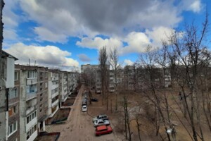 Продаж трикімнатної квартири в Чернігові, на вул. Космонавтів, район Рокосовського фото 2