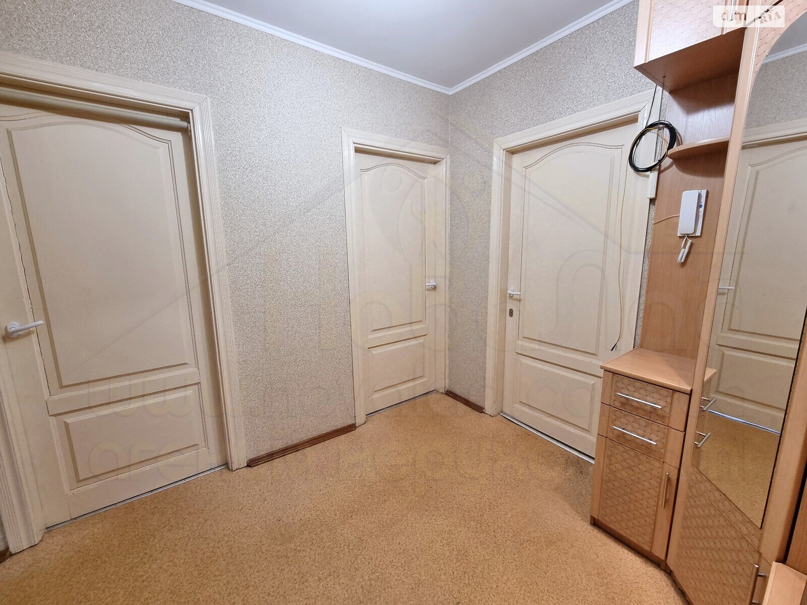 Продажа трехкомнатной квартиры в Чернигове, на ул. Защитников Украины, район Рокоссовского фото 1