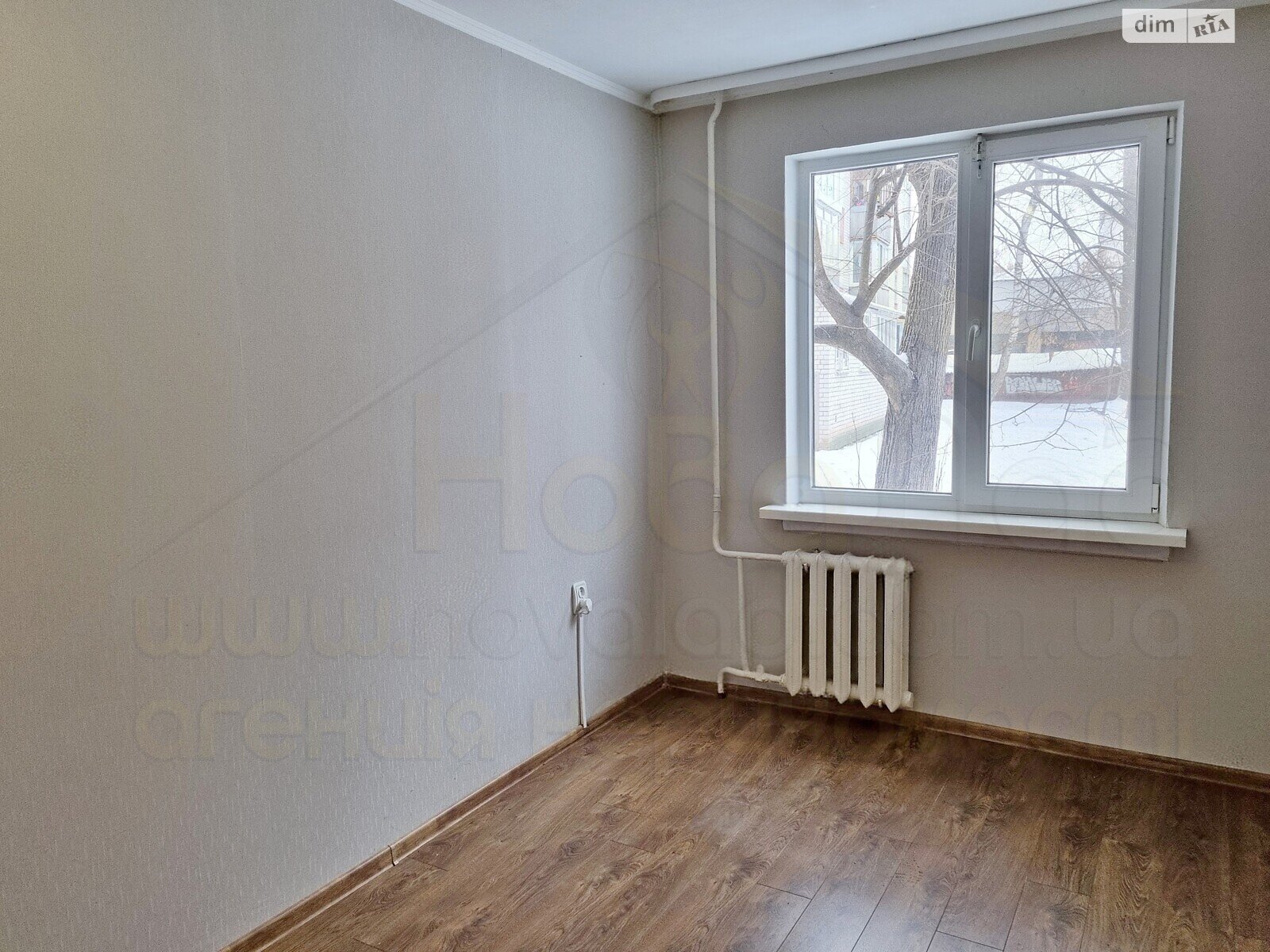 Продажа трехкомнатной квартиры в Чернигове, на ул. Защитников Украины, район Рокоссовского фото 1