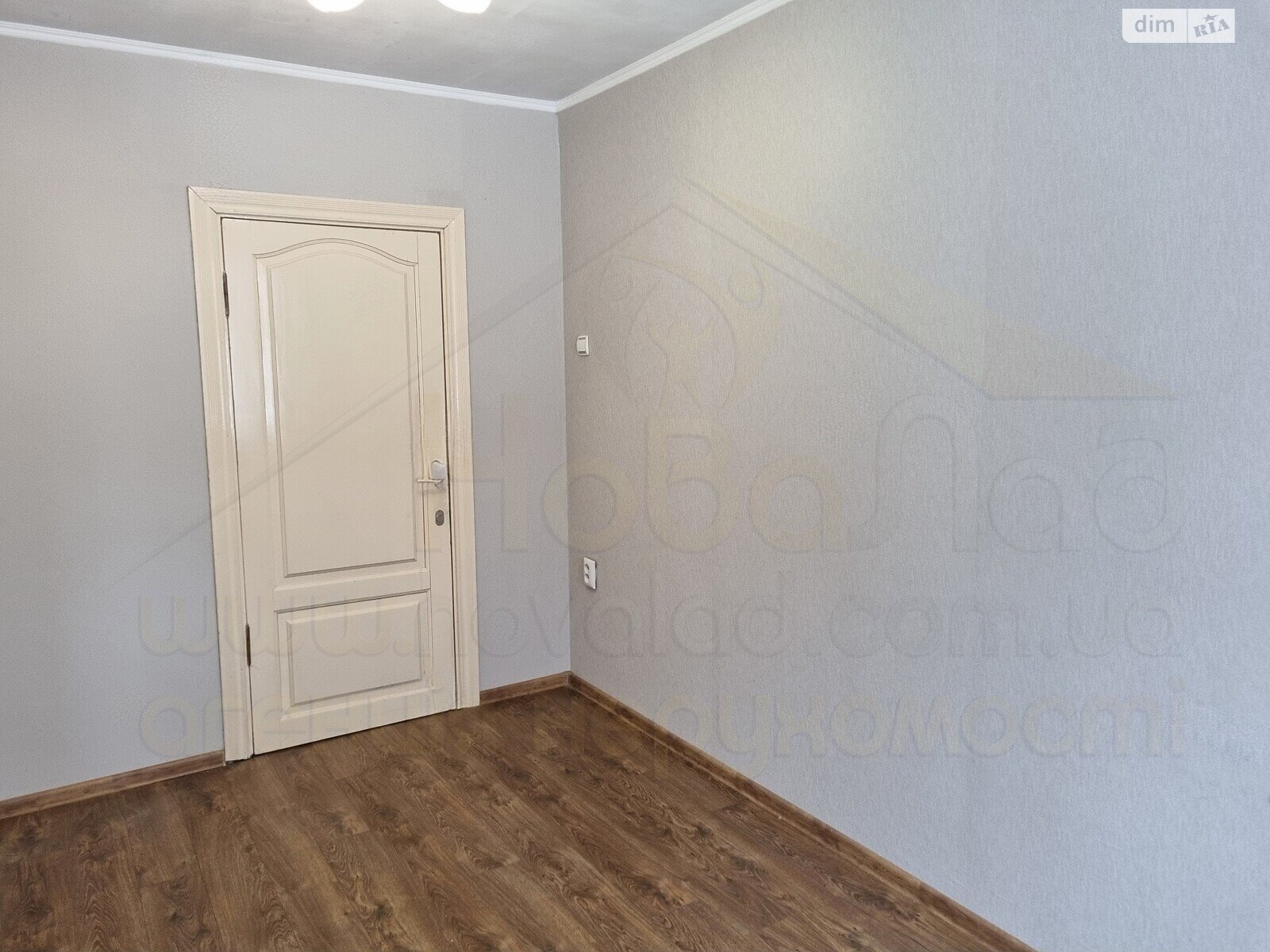 Продажа трехкомнатной квартиры в Чернигове, на ул. Защитников Украины, район Рокоссовского фото 1