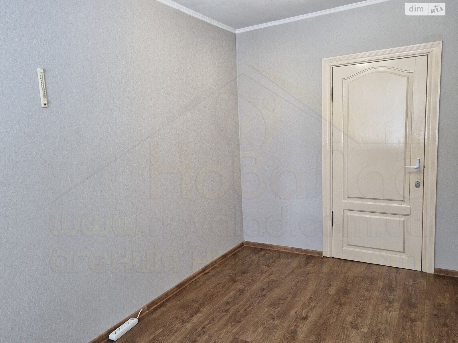 Продажа трехкомнатной квартиры в Чернигове, на ул. Защитников Украины, район Рокоссовского фото 1