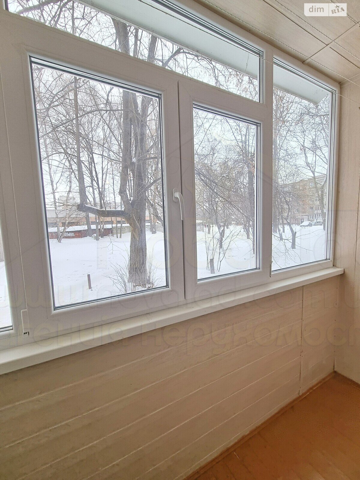 Продажа трехкомнатной квартиры в Чернигове, на ул. Защитников Украины, район Рокоссовского фото 1