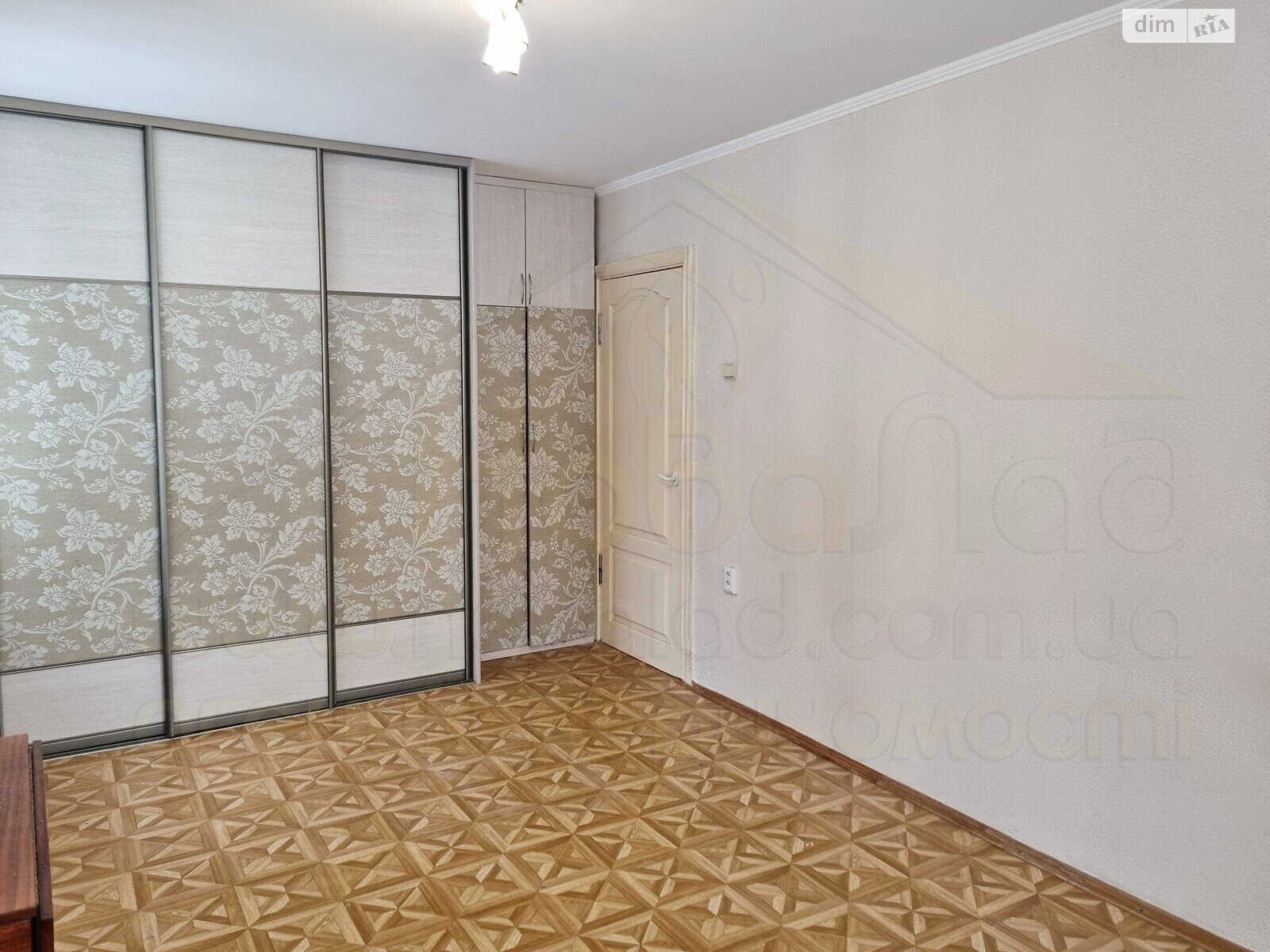 Продажа трехкомнатной квартиры в Чернигове, на ул. Защитников Украины, район Рокоссовского фото 1