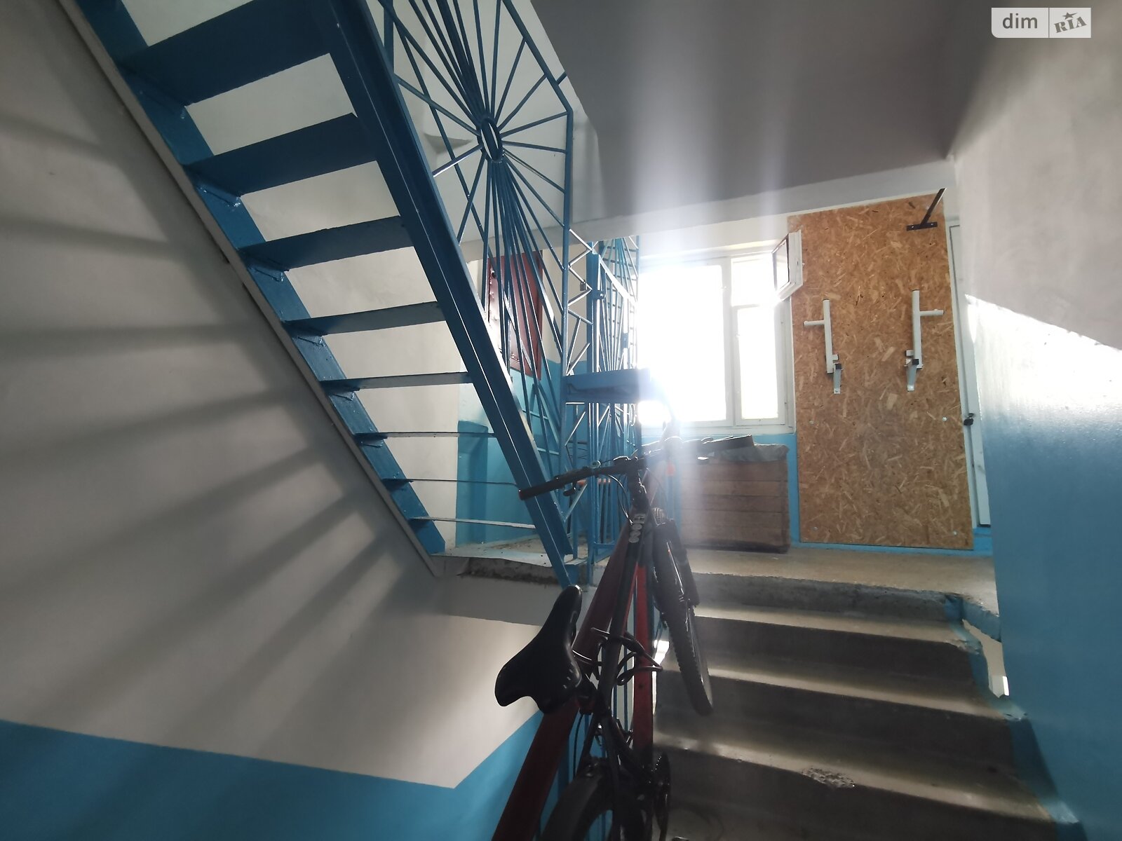 Продажа однокомнатной квартиры в Чернигове, на ул. Парковая 1, район Савчука фото 1 Продажа однокомнатной квартиры в Чернигове, на ул. Парковая 1, район Савчука фото 1