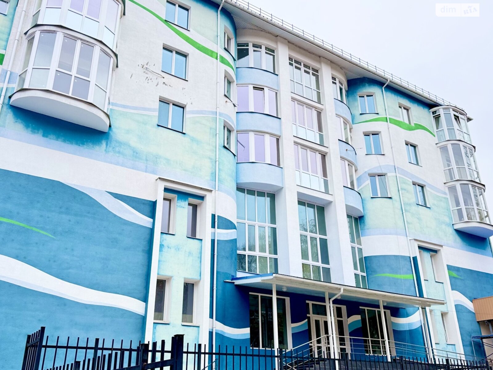 Продаж двокімнатної квартири в Чернігові, на вул. Паркова 7Д, район Савчук фото 1