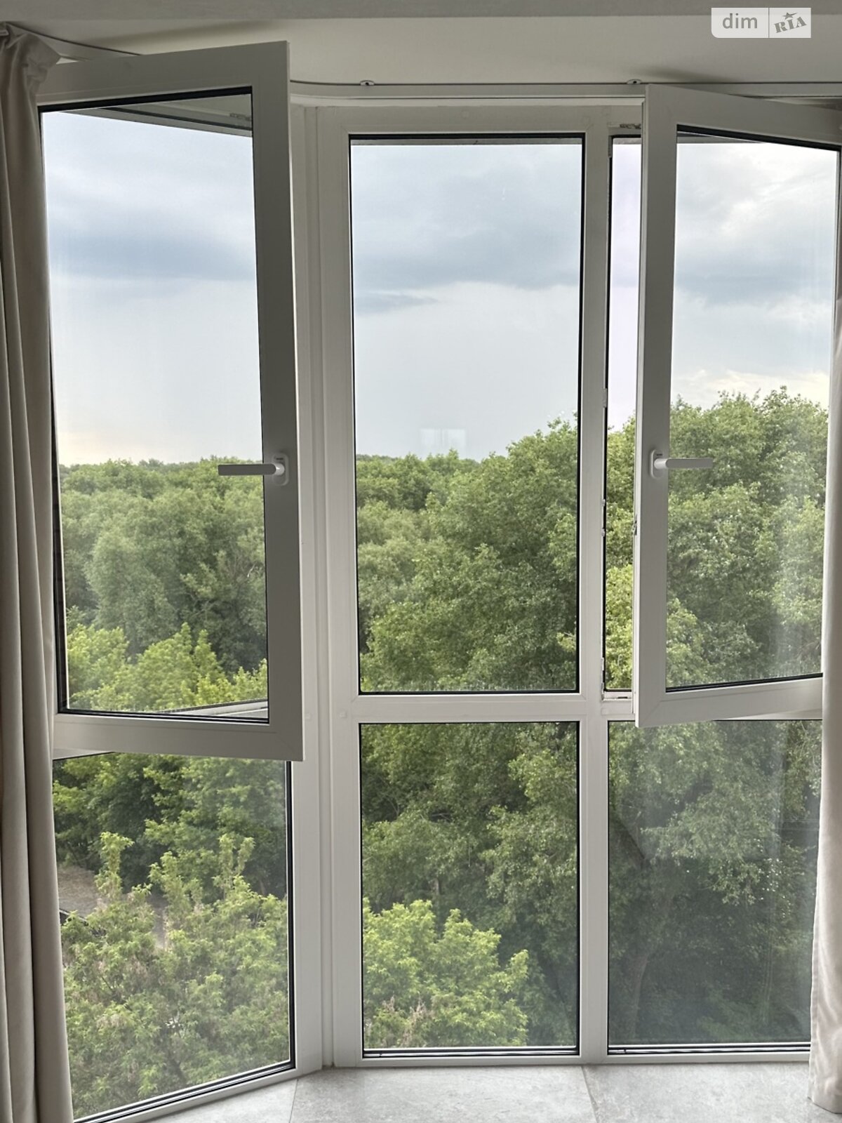 Продаж трикімнатної квартири в Чернігові, на вул. Шевченка 99Б, фото 1 Продаж трикімнатної квартири в Чернігові, на вул. Шевченка 99Б, фото 1