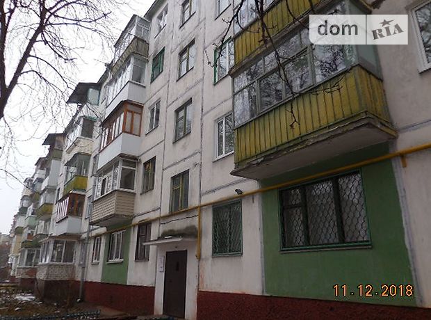 Продажа трехкомнатной квартиры в Чернигове, на ул. Толстого фото 1 Продажа трехкомнатной квартиры в Чернигове, на ул. Толстого фото 1