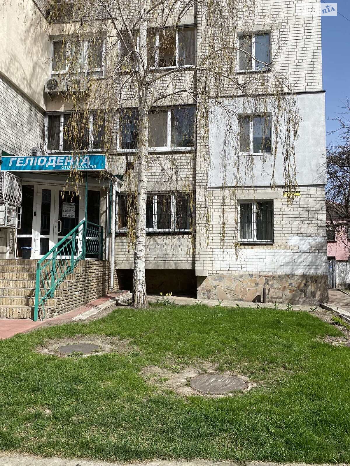 Продажа трехкомнатной квартиры в Чернигове, на ул. Василия Стуса 15, район Центр фото 1