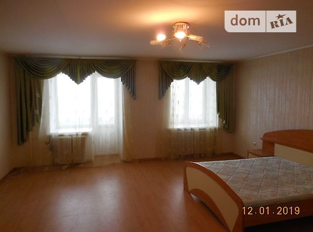 Продажа трехкомнатной квартиры в Чернигове, на ул. Коцюбинского район Центр фото 1 Продажа трехкомнатной квартиры в Чернигове, на ул. Коцюбинского район Центр фото 1