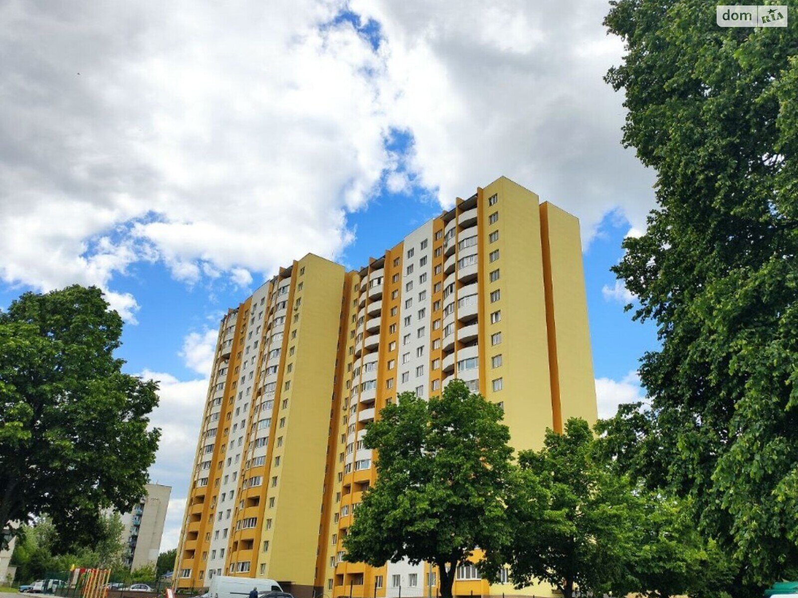 Продажа двухкомнатной квартиры в Чернигове, на просп. Мира 277, район Центр фото 1