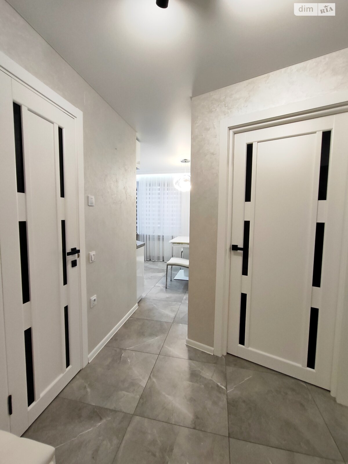 Продаж однокімнатної квартири в Чернігові, на вул. Самострова Ігоря 22, район Центр фото 1