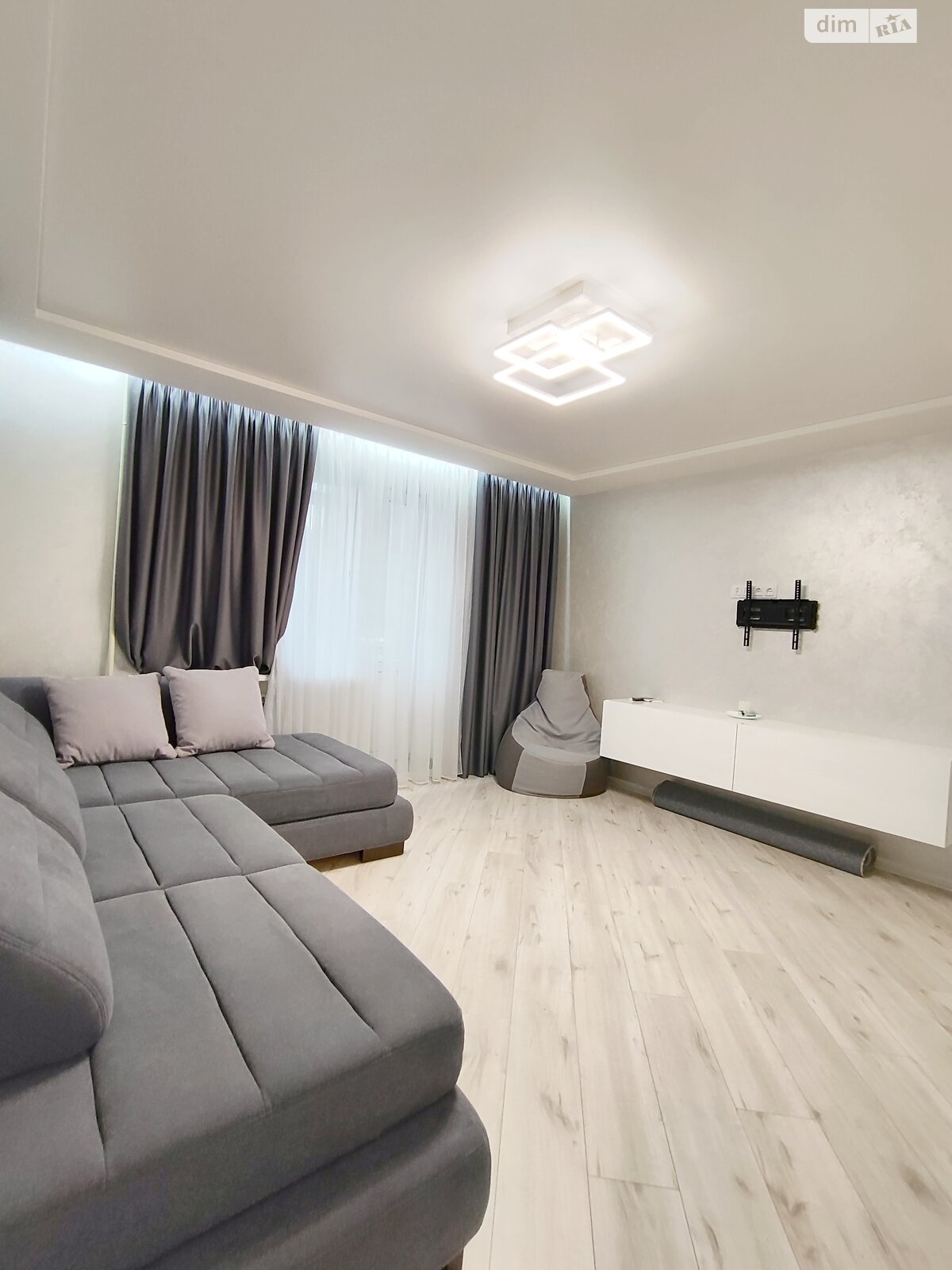 Продаж однокімнатної квартири в Чернігові, на вул. Самострова Ігоря 22, район Центр фото 1 Продаж однокімнатної квартири в Чернігові, на вул. Самострова Ігоря 22, район Центр фото 1