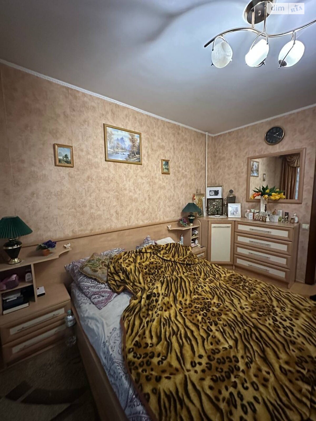 Продаж трикімнатної квартири в Чернігові, на вул. Шевчука 8, кв. 127, район Центр фото 1 Продаж трикімнатної квартири в Чернігові, на вул. Шевчука 8, кв. 127, район Центр фото 1