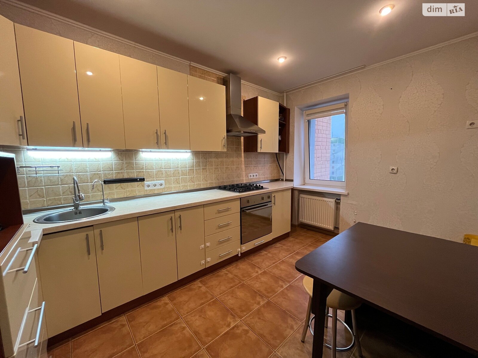 Продажа трехкомнатной квартиры в Чернигове, на ул. Шевчука, район Центр фото 1 Продажа трехкомнатной квартиры в Чернигове, на ул. Шевчука, район Центр фото 1