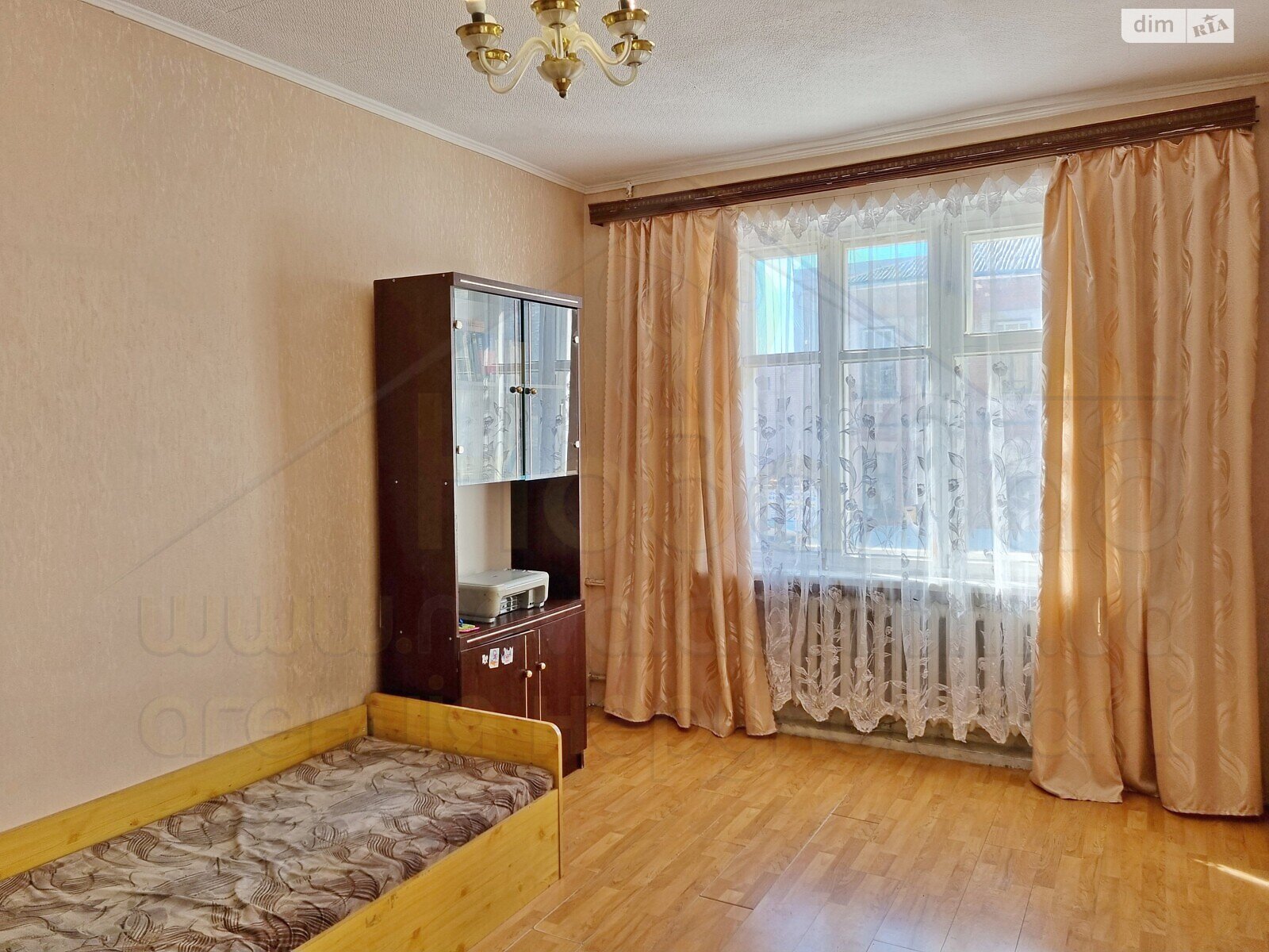 Продажа трехкомнатной квартиры в Чернигове, на ул. Ремесленная, район Центральный Рынок фото 1