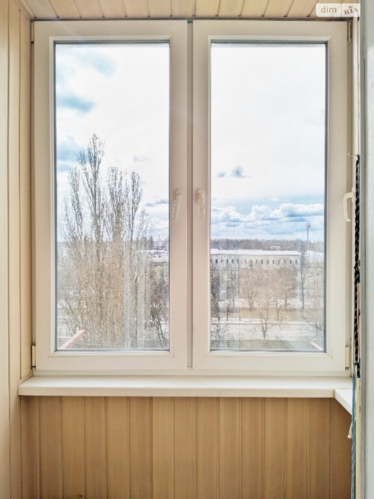Продажа трехкомнатной квартиры в Чернигове, на просп. Мира 247А, район ЗАЗ фото 1
