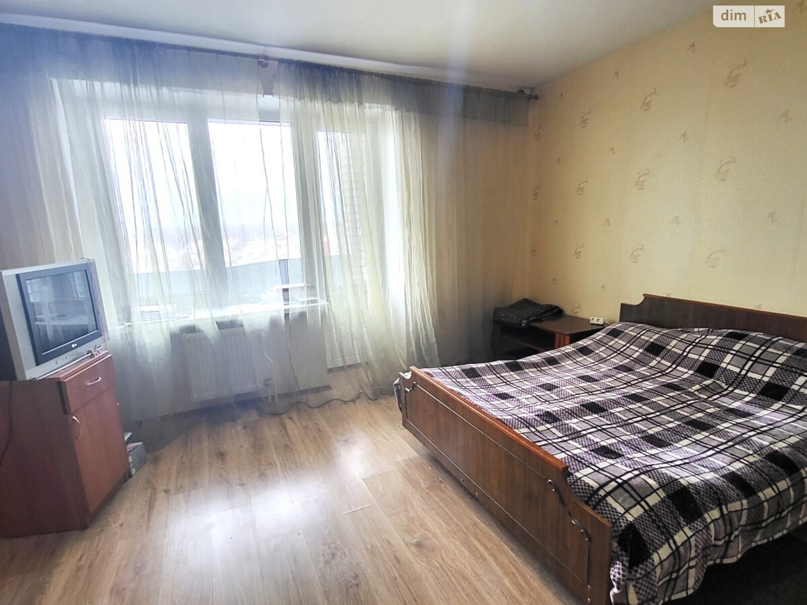 Продажа трехкомнатной квартиры в Чернигове, на просп. Мира 263, район ЗАЗ фото 1
