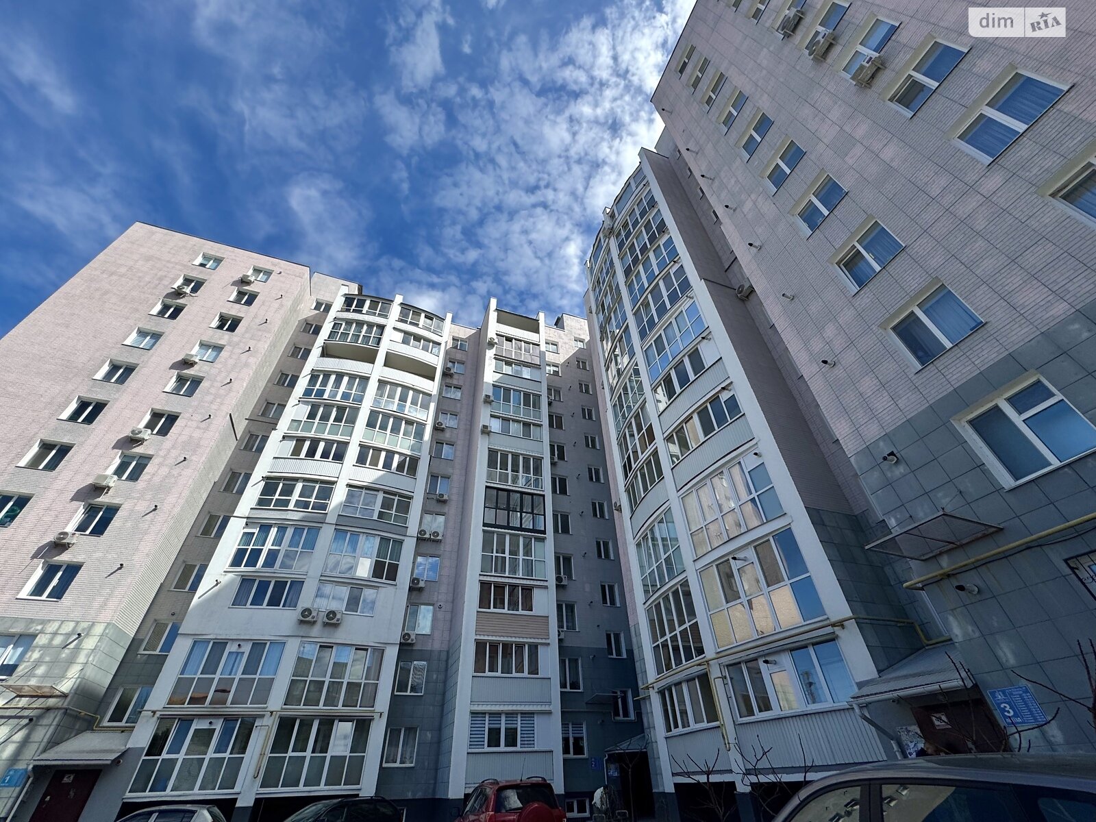 Продаж двокімнатної квартири в Чернігові, на просп. Перемоги 60, район Землянки фото 1 Продаж двокімнатної квартири в Чернігові, на просп. Перемоги 60, район Землянки фото 1